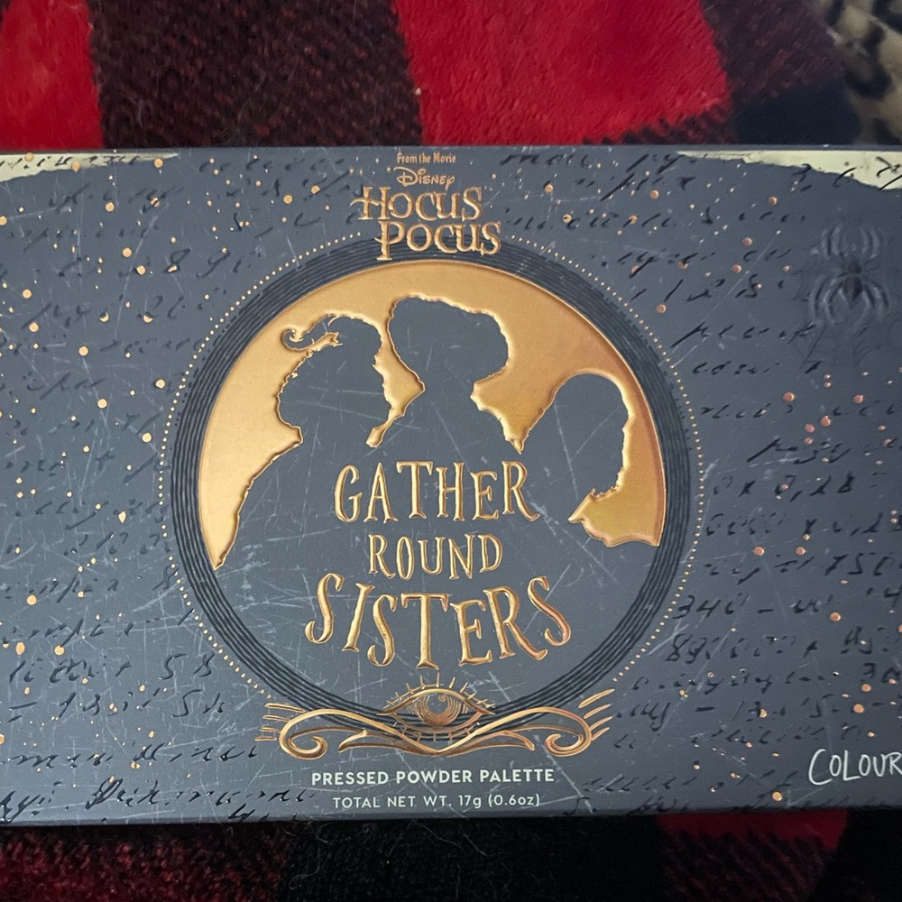 Brand new Hocus Pocus eye shadow palette!